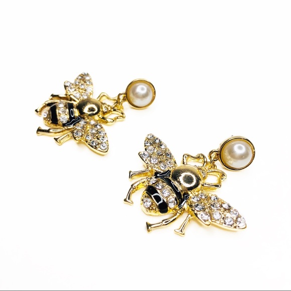 BLING BEE FAUX PEARL SPARKLY BUG DANGLE EARRINGS - Picture 8 of 8